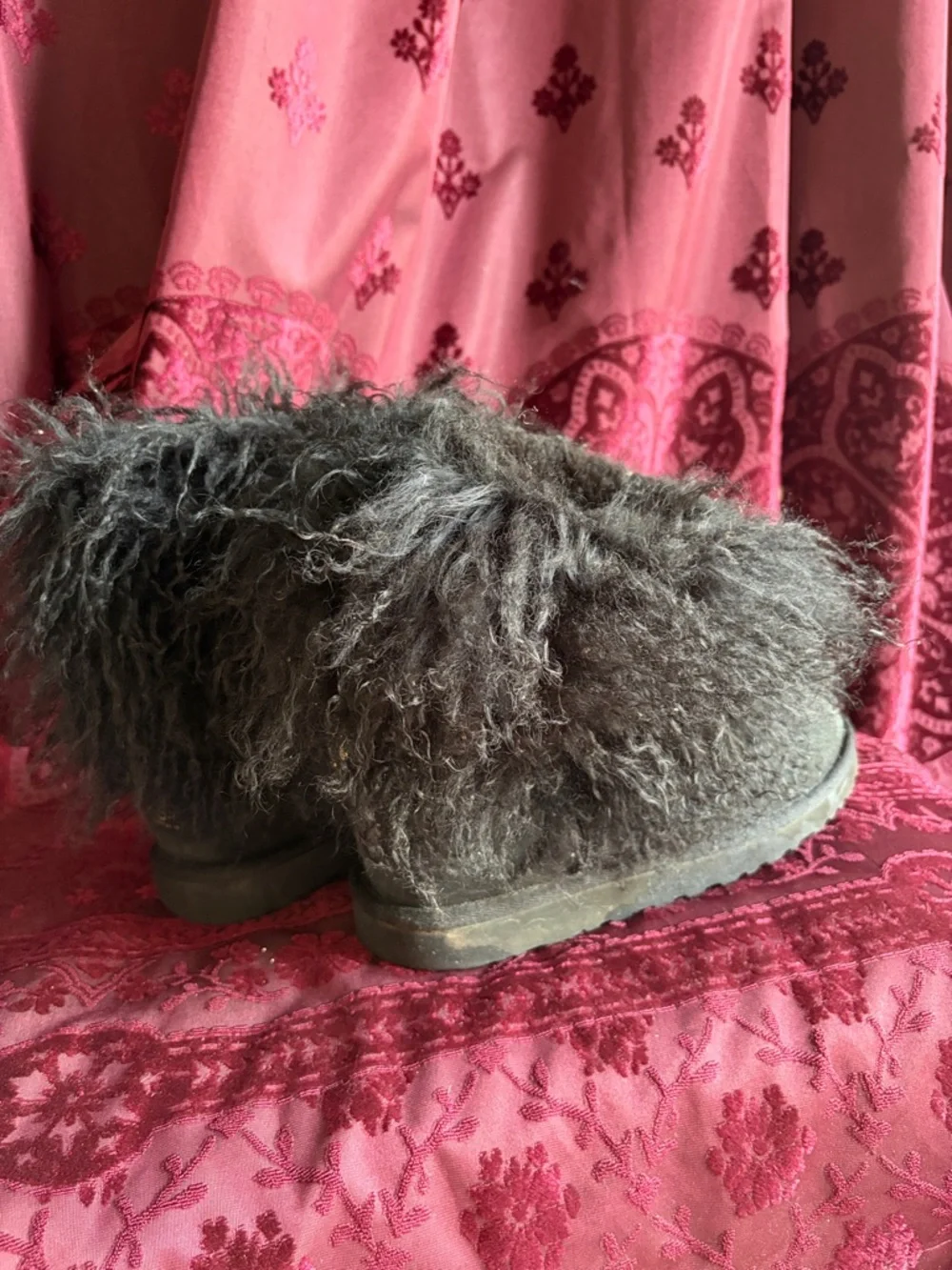 Women’s Black Ugg Cozy Shearling Winter Boots - Size 9 - Picture 2 of 9